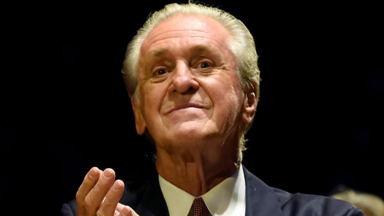 Pat Riley supports Magic as Lakers exec: 'Why shouldn’t Earvin get an opportunity?'
