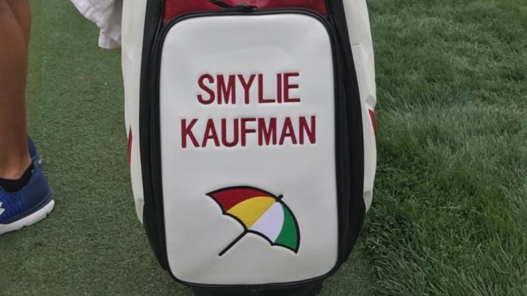 LOOK: Golfers honor Arnold Palmer with his umbrella logo on their gear this week
