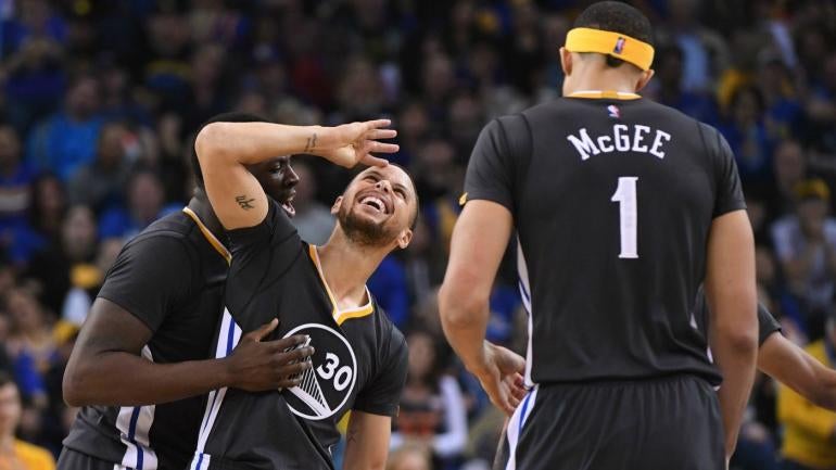 Video-game version of Steph Curry finally reappears in Warriors' drubbing of Bucks