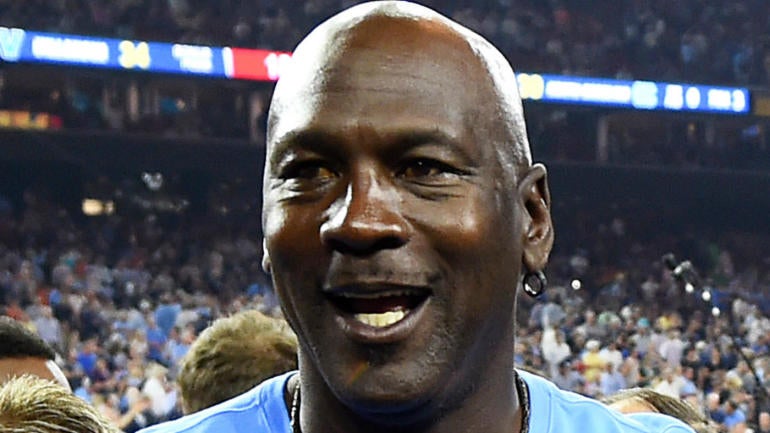 On this day: Michael Jordan makes his first NBA comeback, wearing No. 45 Bulls jersey