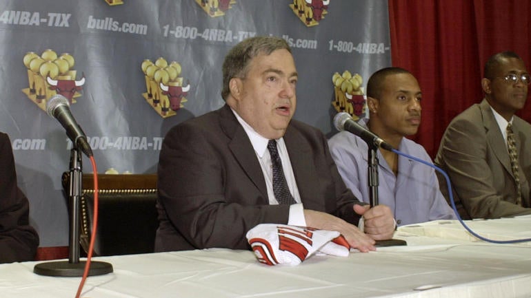 Jerry Krause, former Bulls GM and orchestrator of Jordan dynasties, dies at 77