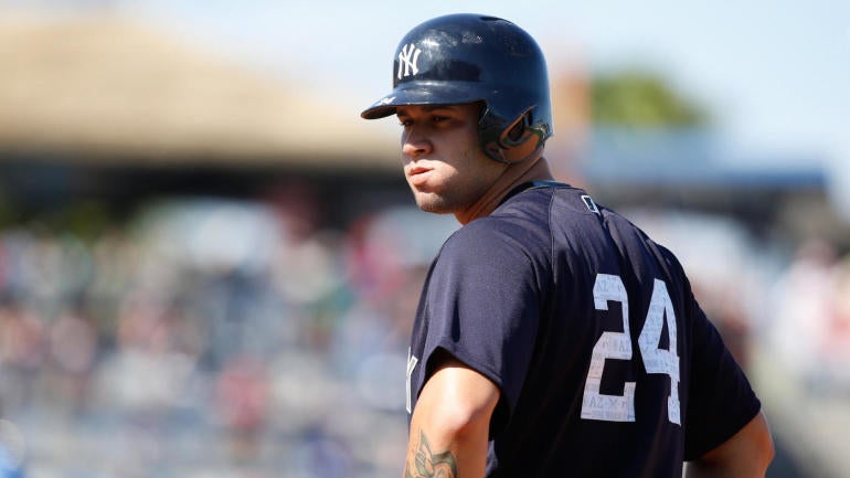 Yankees' Gary Sanchez exits game during at-bat with right biceps strain