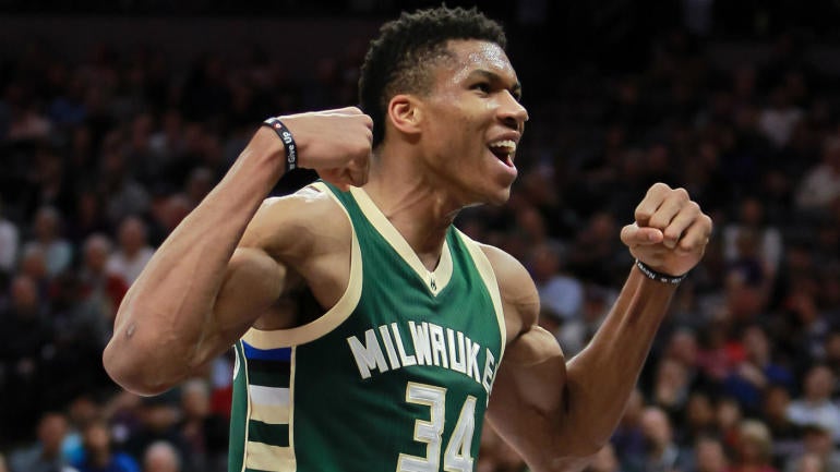 WATCH: Bucks' Giannis Antetokounmpo goes baseline for an unreal slam