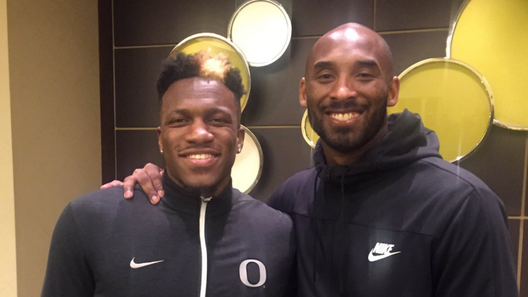 Final Four 2017: Kobe Bryant gives surprise pep talks to Oregon, Gonzaga