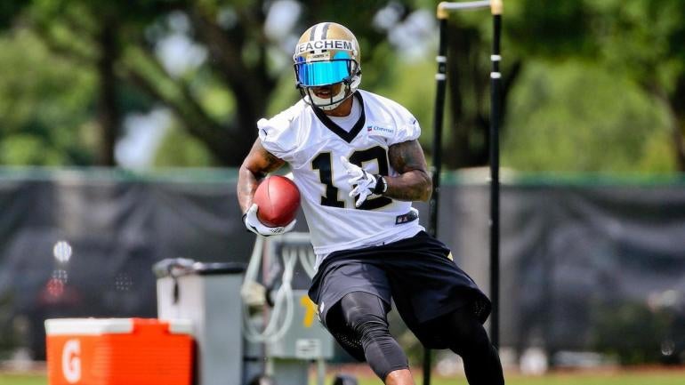 LOOK: 2007 NFL first-round pick shows up at Tennessee's pro day, runs impressive 40