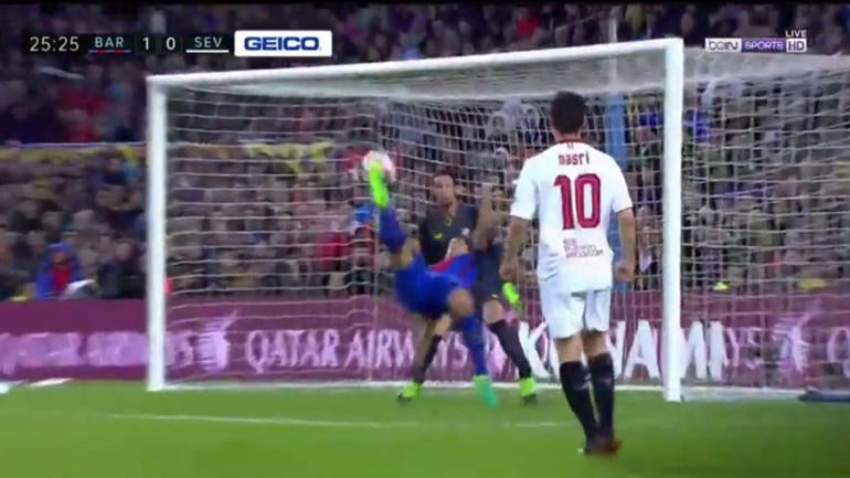 Barcelona-Sevilla goal highlights: Messi's run, sets up amazing Suarez bicycle kick