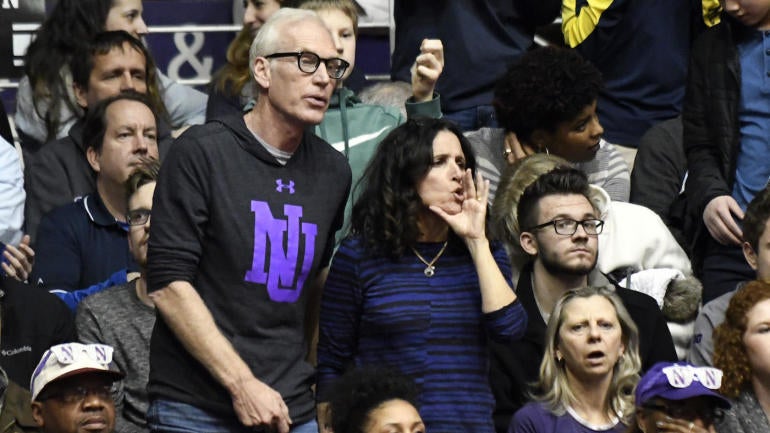 Julia Louis-Dreyfus' son ends suspense and declares he will return to Northwestern