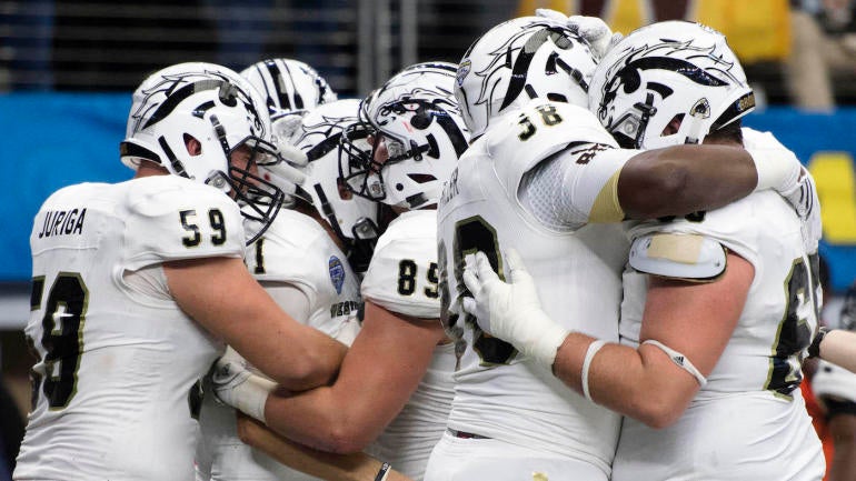 Friday Five: College football teams expected to take a step back in 2017