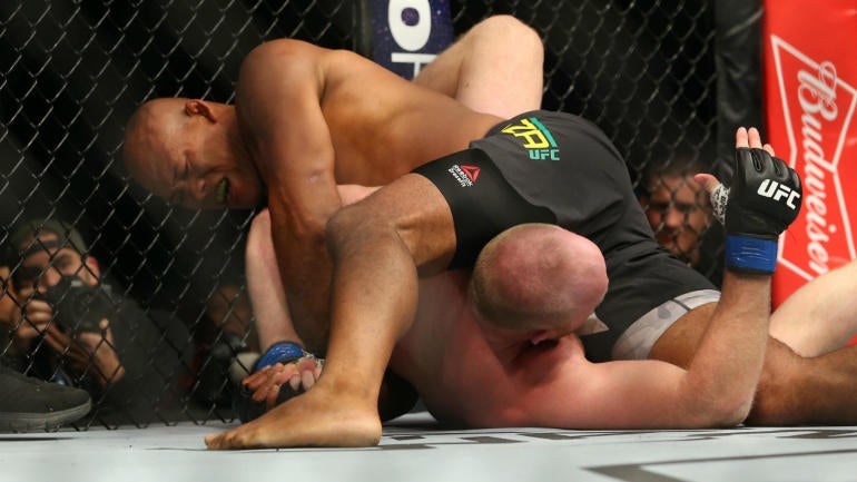 Ronaldo 'Jacare' Souza signs new contract with UFC just before fight in Kansas City