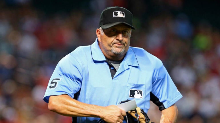 Umpire Dale Scott carted off field in Toronto after taking foul ball to mask