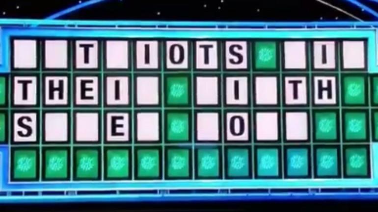 LOOK: 'Wheel of Fortune' contestant flubs easy answer, but the Patriots don't mind