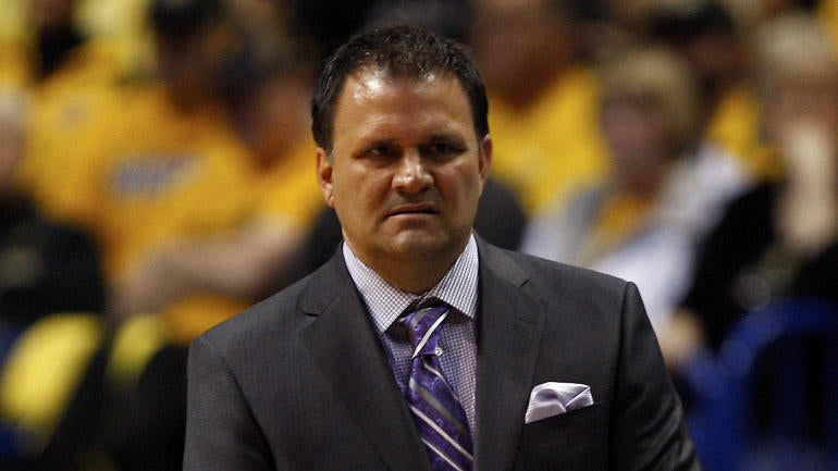 New Mexico State hires Wichita State assistant Chris Jans to replace Paul Weir