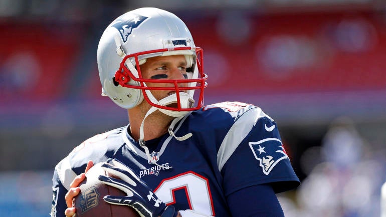 Tom Brady offers some words of encouragement for Celtics' Isaiah Thomas