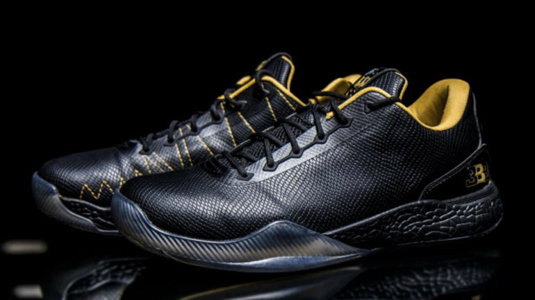 LOOK: Shaquille O'Neal slams Ball family over charging $495 for Lonzo's first sneaker