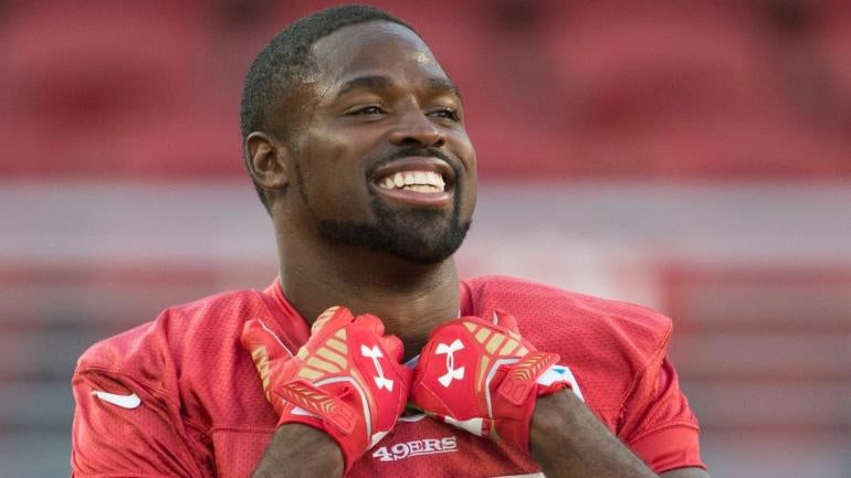 LOOK: Torrey Smith pays adoption fees for 46 cats and dogs at animal shelter