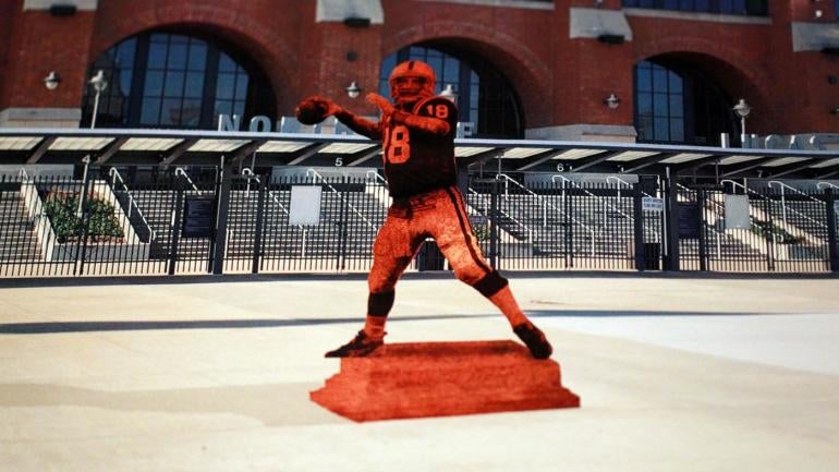 Colts reveal when they'll retire Peyton Manning's number and unveil his statue