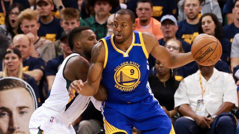 Warriors-Spurs: MRI on Iguodala's knee reportedly shows no structural damage