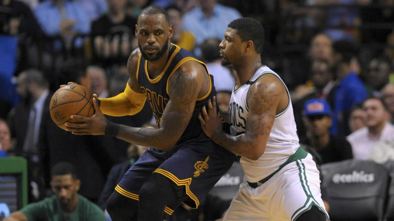 LeBron James 'didn't feel that great' but scored 38 in 'feel-out game'