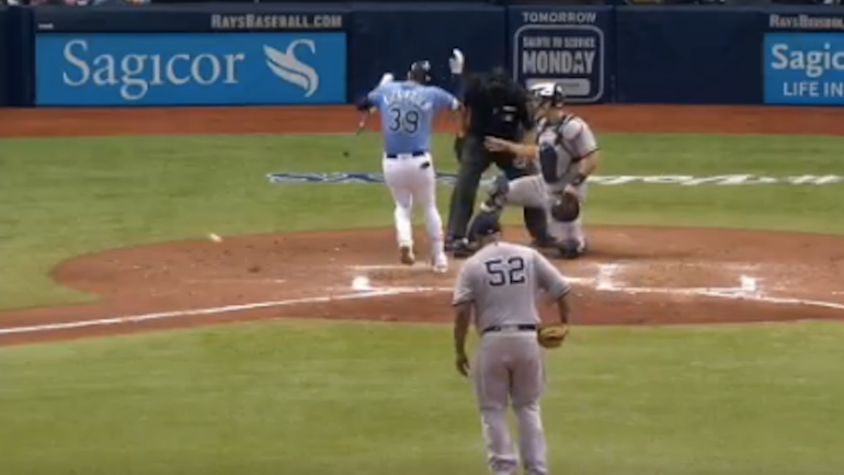 WATCH: This foul ball comes back to haunt Kevin Kiermaier during Yankees-Rays