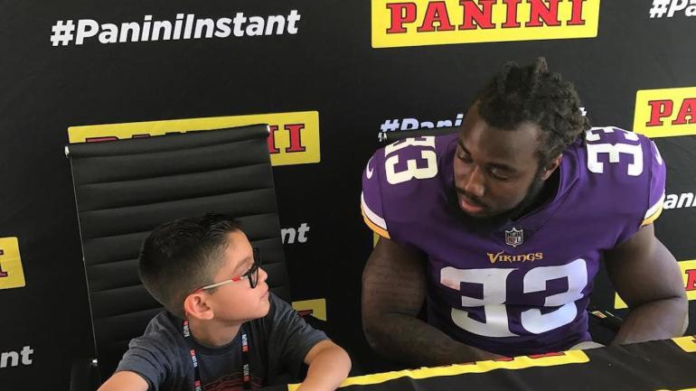 Vikings rookie Dalvin Cook on filling Adrian Peterson's shoes: 'Be yourself'