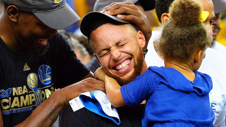How Steph Curry's new contract compares to highest paid players in other U.S. sports