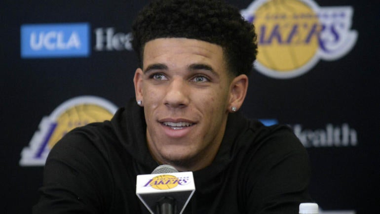 Report: Lonzo, LaVar, Ball family set to get own reality show on Facebook