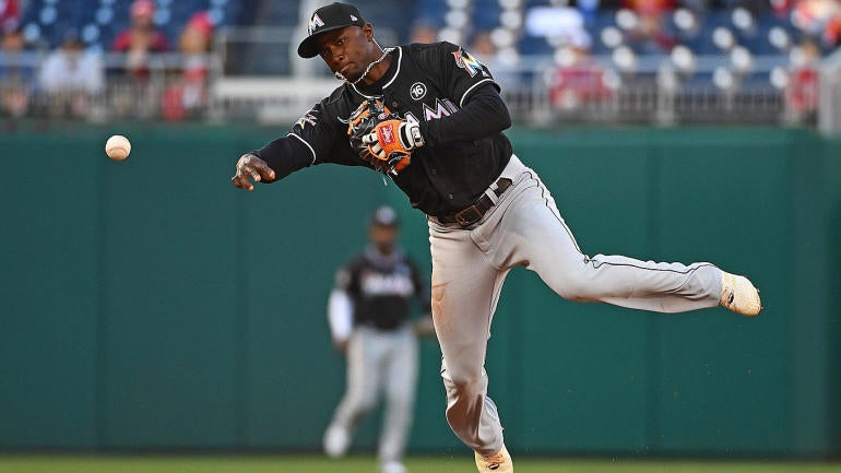 MLB Trades: Marlins send defensive whiz Adeiny Hechavarria to Rays