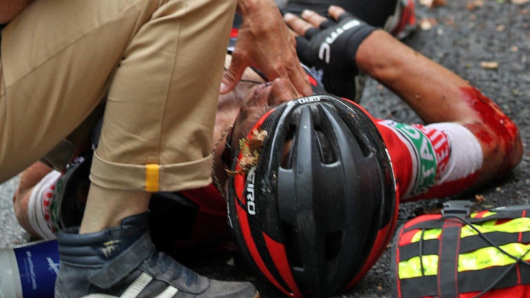 LOOK: Scary high-speed crash on mountain descent shakes up the Tour de France