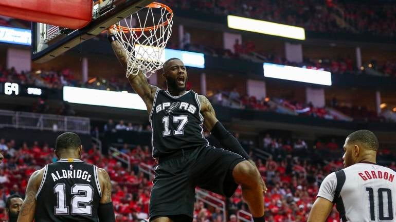 Jonathon Simmons goes from D-League tryout to three-year deal with the Magic
