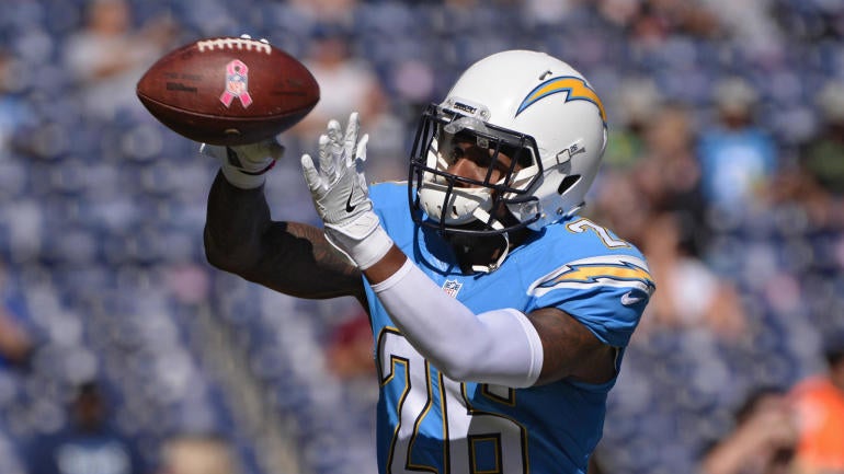 Chargers sign star cornerback Casey Hayward to 3-year, $36M extension