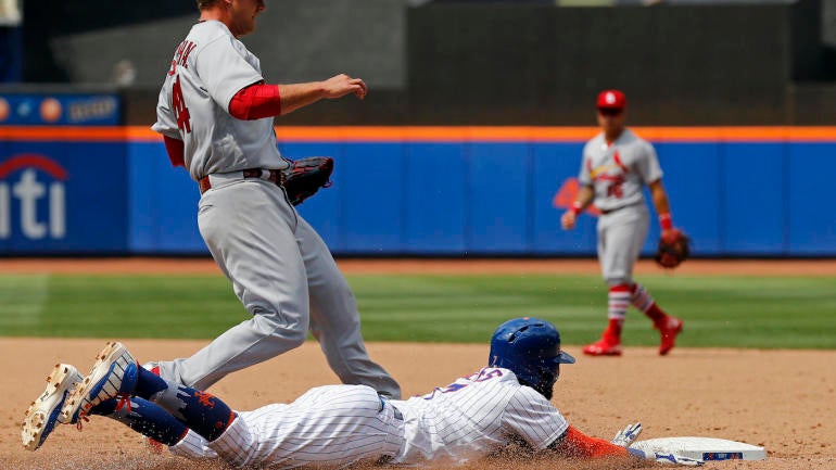 Cardinals lose third walk-off of second half after pitcher forgets to cover first