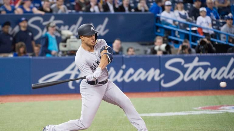 SportsLine Projections have Yankees breaking franchise record for most home runs in a season