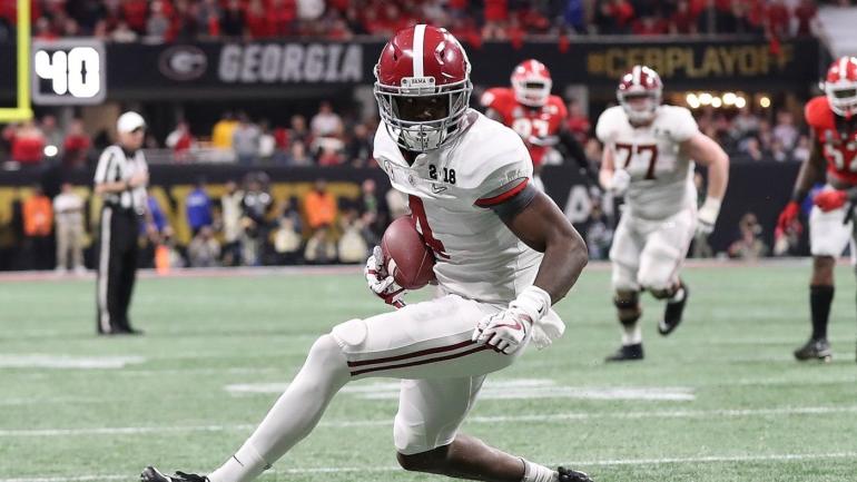 Report: Alabama WR Jerry Jeudy out after surgery for a meniscus injury