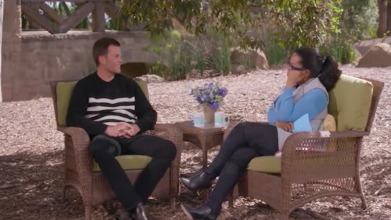 Tom Brady reveals how Patriots handled national anthem issue in sit-down with Oprah