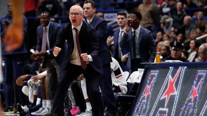 NCAA Basketball: Cincinnati at Connecticut