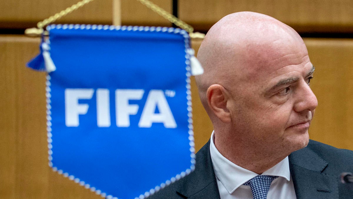 Super League: FIFA president Gianni Infantino warns clubs at UEFA congress: 'either you're in, or you are out' - Super League: FIFA president Gianni Infantino warns clubs at UEFA congress: 'either you're in, or you are out'