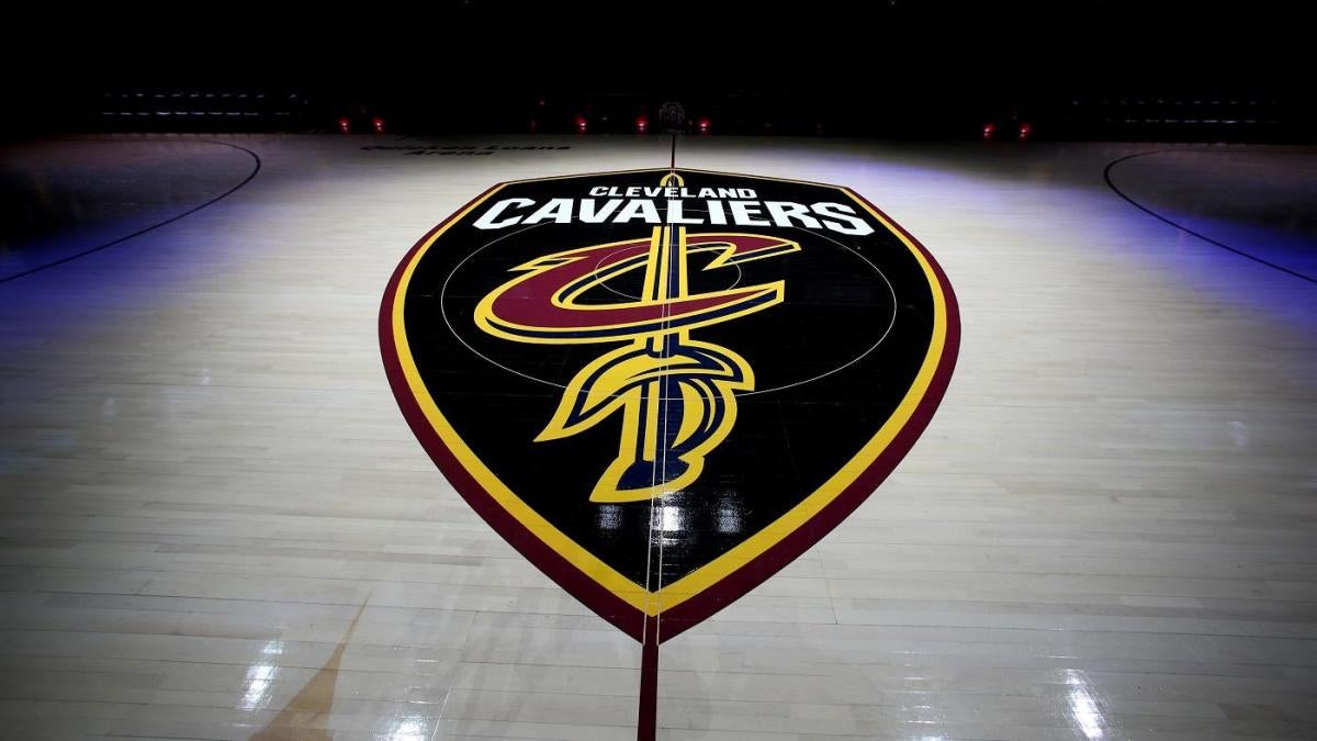 Ericka Weems, sister of Cavaliers executive and close friend of LeBron James Brandon Weems, shot dead in Akron - NewsOpener Ericka Weems, sister of Cavaliers executive and close friend of LeBron James Brandon Weems, shot dead in Akron