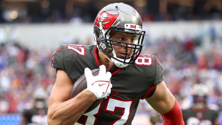 gronk-1.jpg