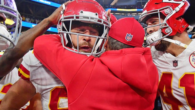 kelce-chiefs.jpg