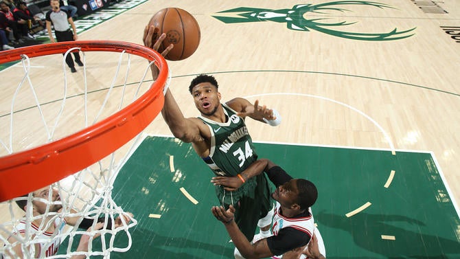 giannis-getty.jpg