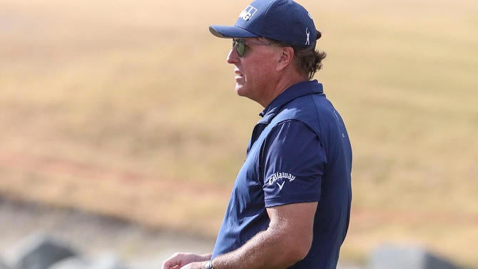 mickelson-usatsi.jpg