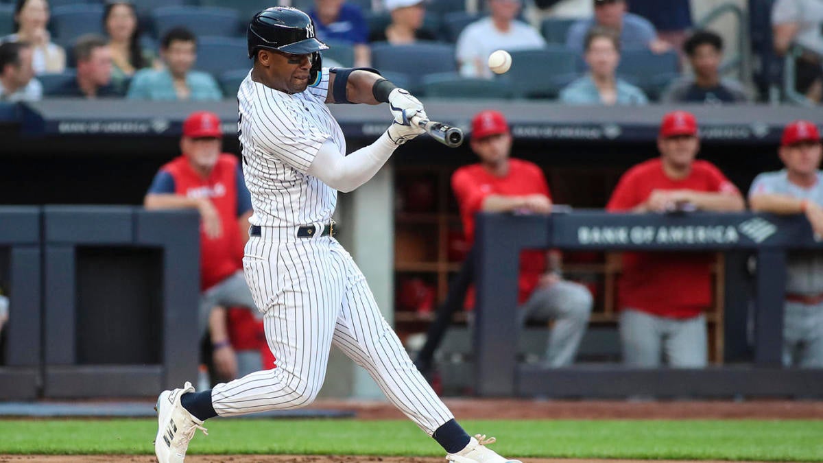 Miguel Andújar requests trade from Yankees after being sent back to minors, per report