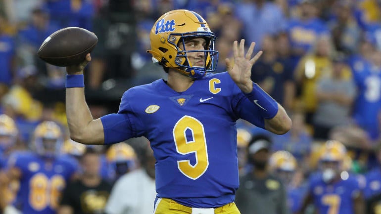 NCAA Football: West Virginia at Pittsburgh