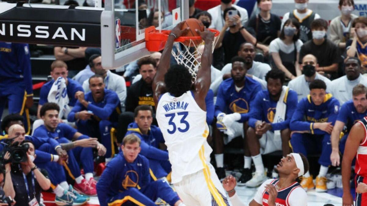 Warriors preseason opener: James Wiseman looks fantastic in simplified role, teasing big possibilities ahead - NewsOpener