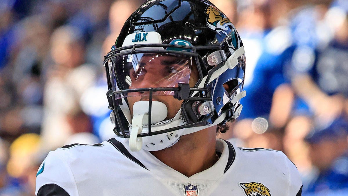 Jaguars' Christian Kirk ruled out vs. Bengals with groin injury after exiting game following first catch