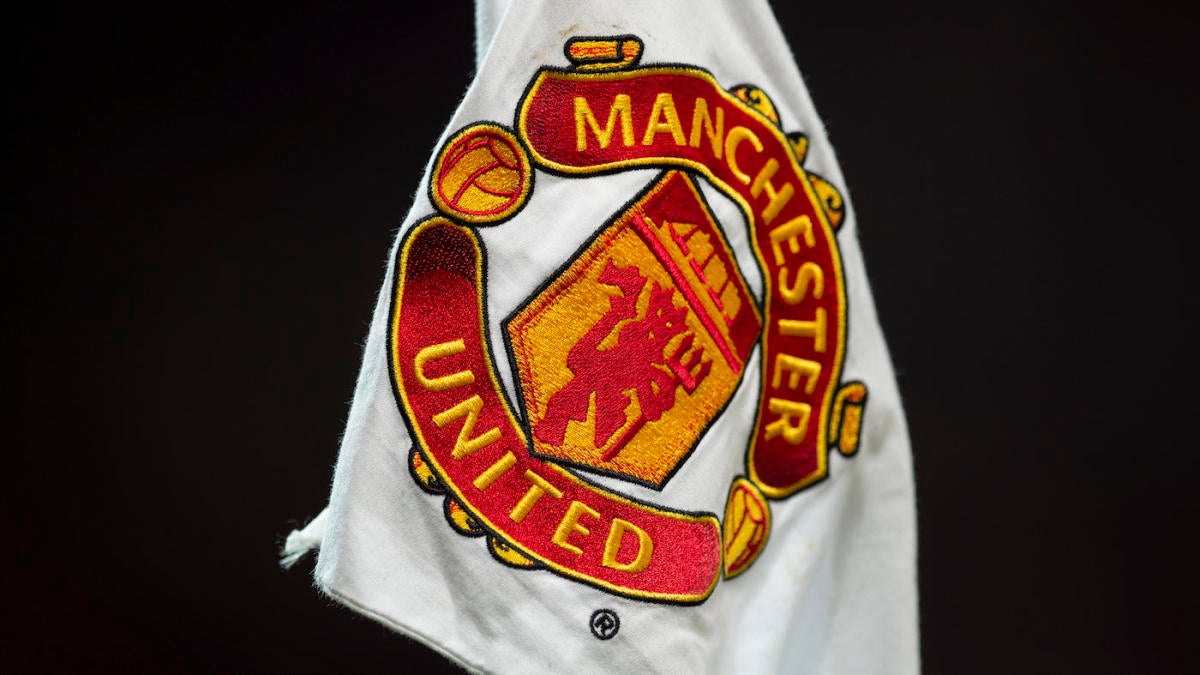 Manchester United sale: Glazer family weighing options to sell Old Trafford club, per report - NewsOpener