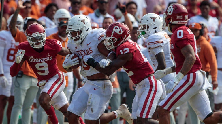 COLLEGE FOOTBALL: OCT 08 AT&T Red River Showdown - Texas vs Oklahoma