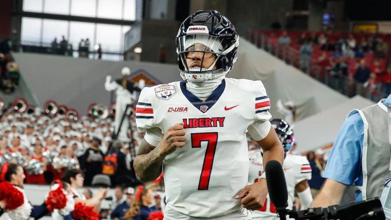 COLLEGE FOOTBALL: JAN 01 Vrbo Fiesta Bowl - Liberty vs Oregon