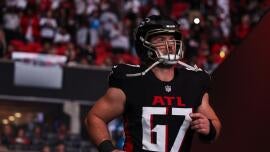 Bears sign Drew Dalman to three-year, $42M deal with $28M guaranteed to keep Caleb Williams upright