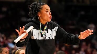dawn-staley-south-carolina-gamecocks-imagn-images.jpg